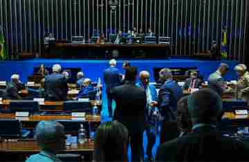  Senado aprova projeto que torna homicídio em escola crime hediondo 